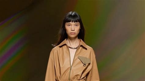 Watch the Hermès Spring/Summer 2023 collection live here